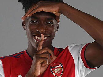 Arsenal confirm €17.5m capture...
